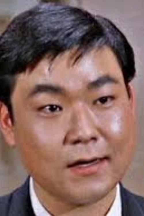 Ernest Harada as Oliver Chan