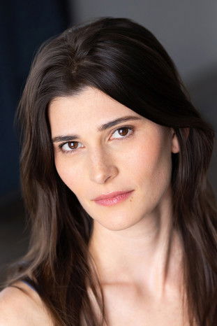 Andrea Fantauzzi as Adira