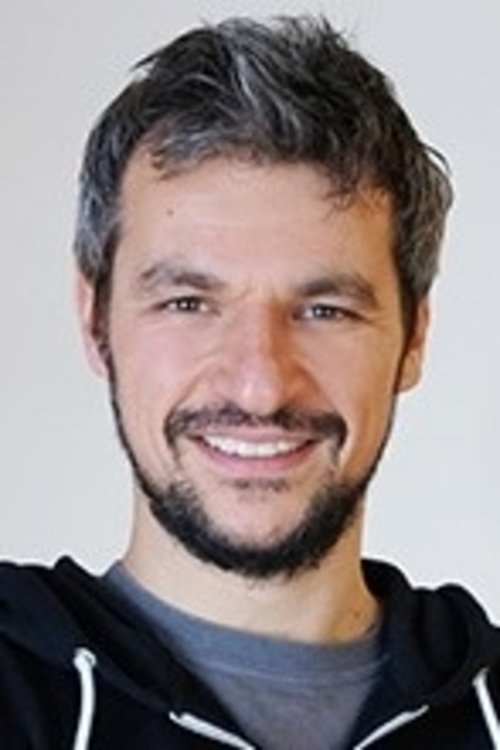 Régis Schuller as Jewel thief