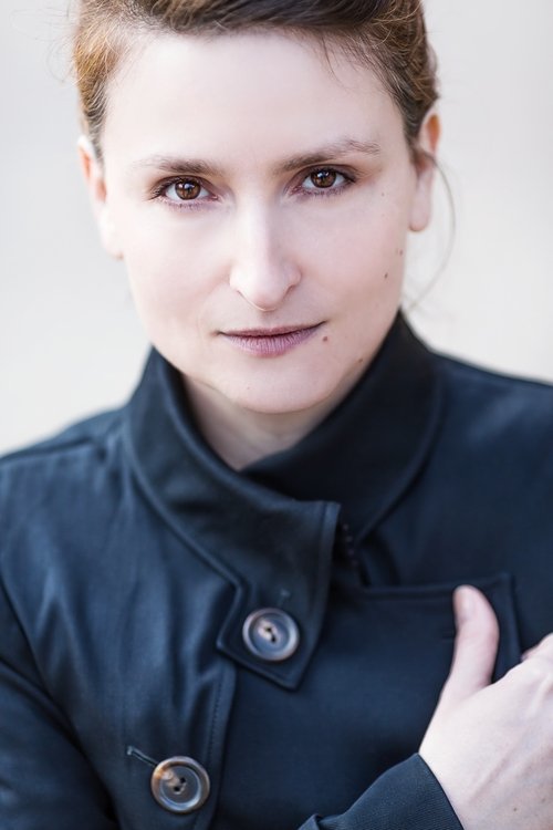 Blandine Costaz as La prof de sciences