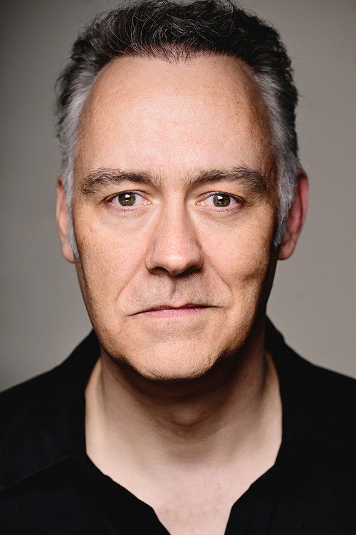 Jörg Vincent Malotki as Arnold Himmel