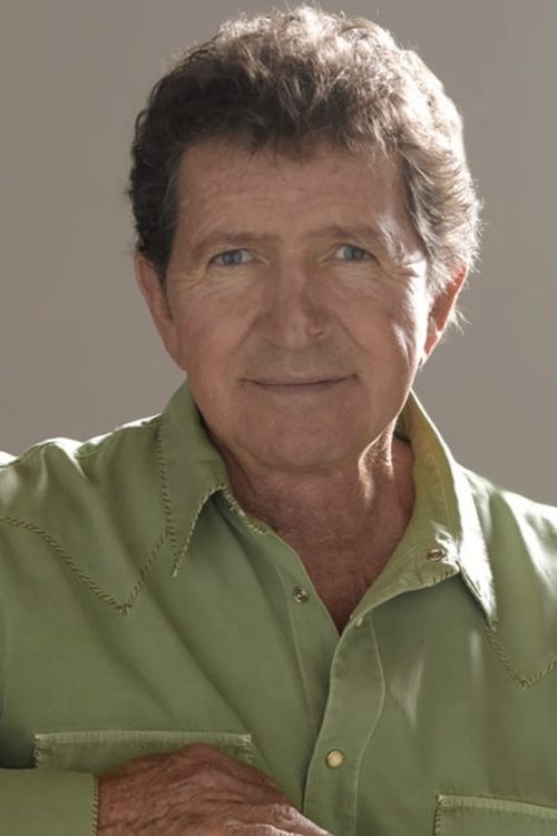 Mac Davis as Bellington