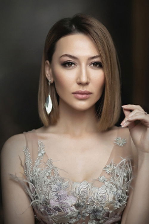 Lola Yoʻldosheva as 