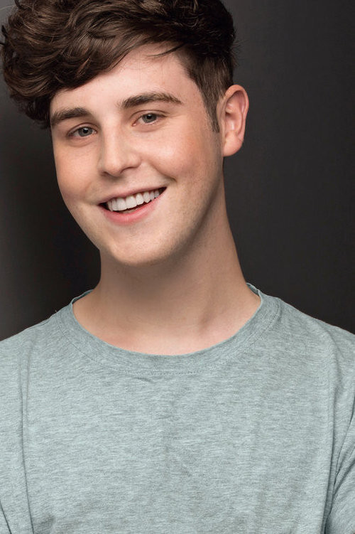 Robert Manion as Lyle