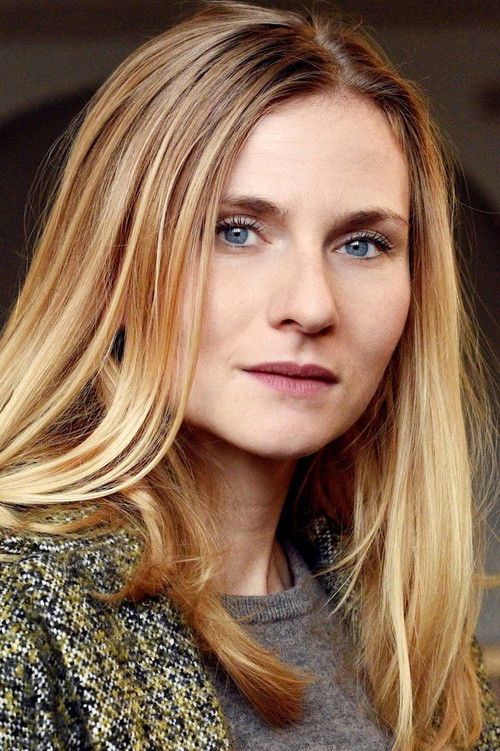 Laura Kiehne as Krankenschwester