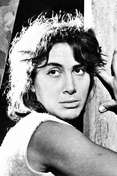 Nelly Angelidou as Μάρθα