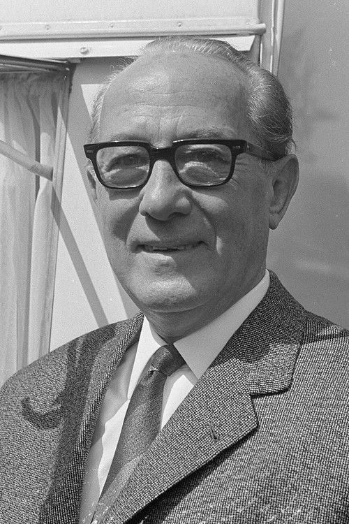 Herman Tholen as Philip van Noort