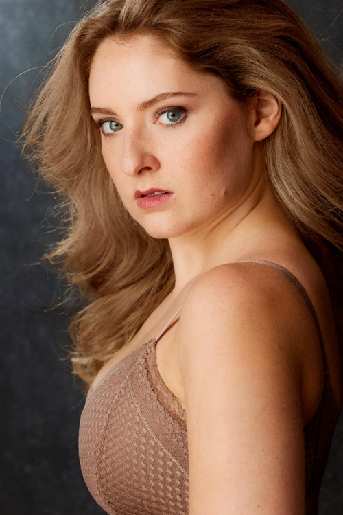 Jenna Kohn as Lexi