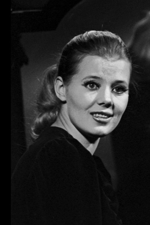 Lyudmila Senchina as Присинька Шпак, панночка на выданье