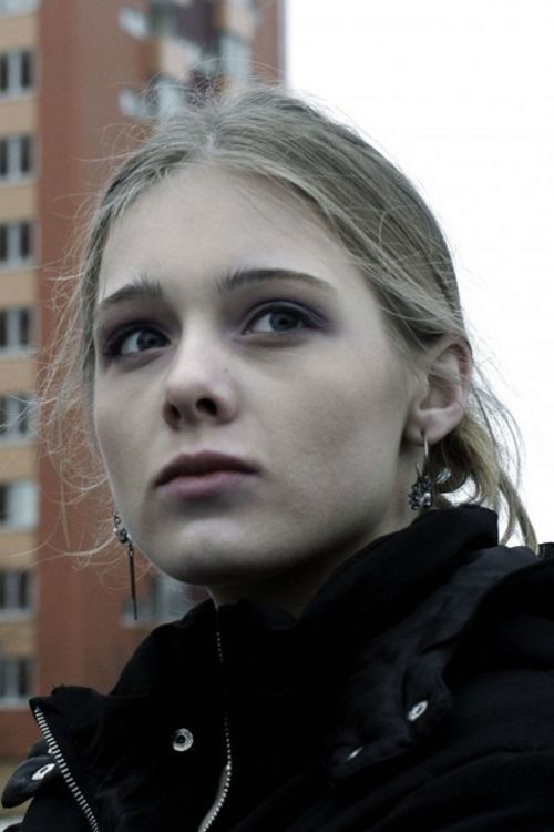 Sofia Westberg as Vera
