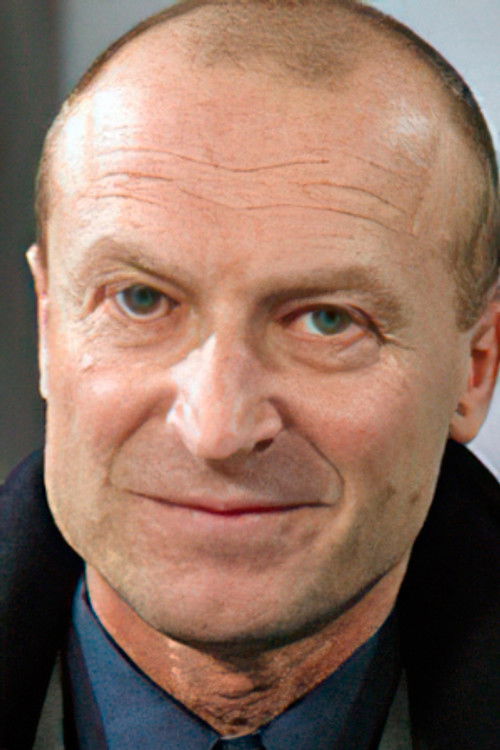 Aleksandr Mezentsev as Винсент Ван Гог