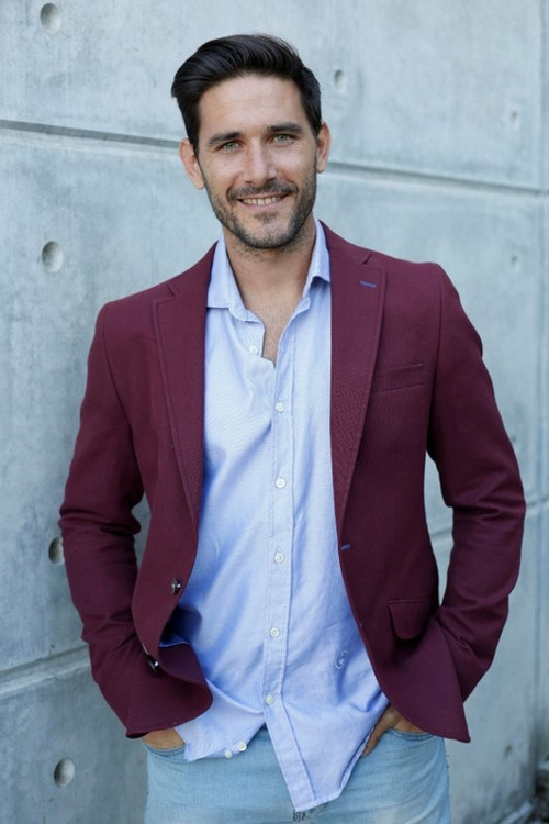 Javier Santaolalla as Él mismo