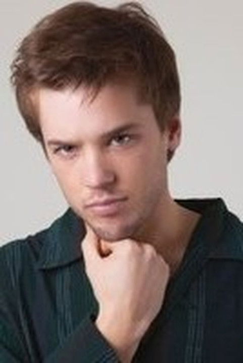 Agustín Recondo as Jorge Federicci