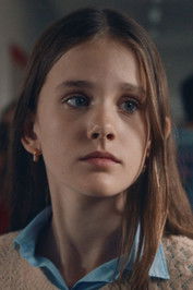 Lærke Krabbe de Waal as Holly Storm