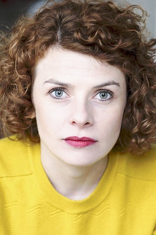 Charline Paul as Léa