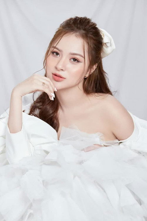 Nguyễn Ngọc Anh as Bạn Đào