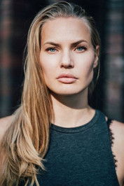 Margarita Ruhl as Alex