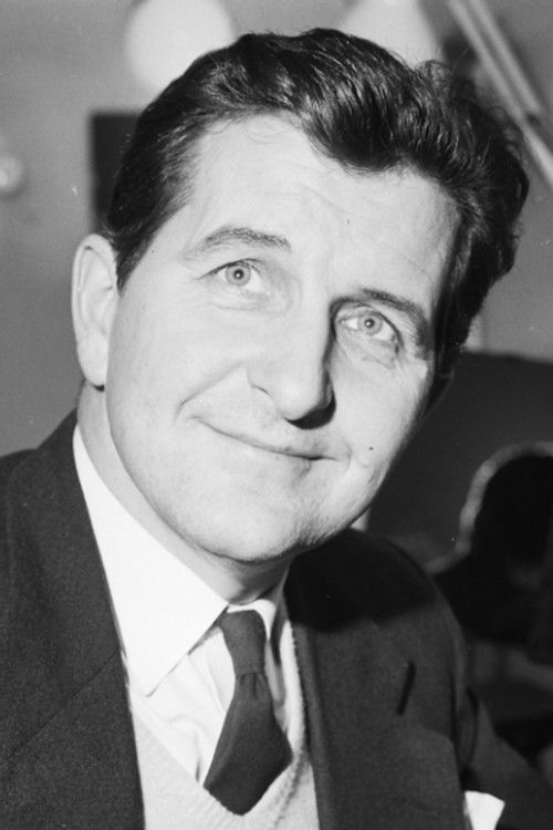 Jack Fjeldstad as En slagerkomponist