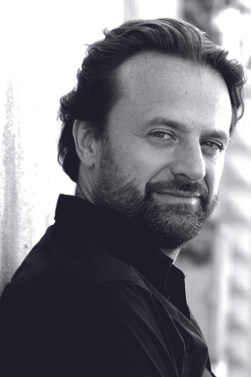 François Bourcier as L'interne