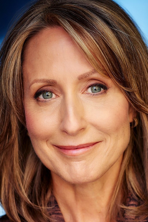 Stephanie Nash as Mrs. Pettis