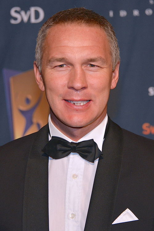 Patrik Andersson as Self