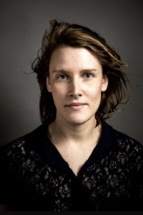 Marina Cappe as Musicienne / Jeune fille