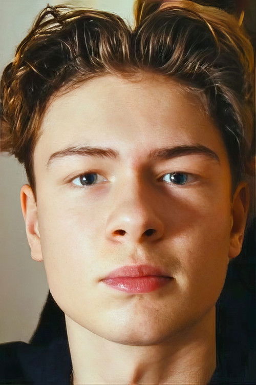 Elliot Joakim Marius Theil as Elliot