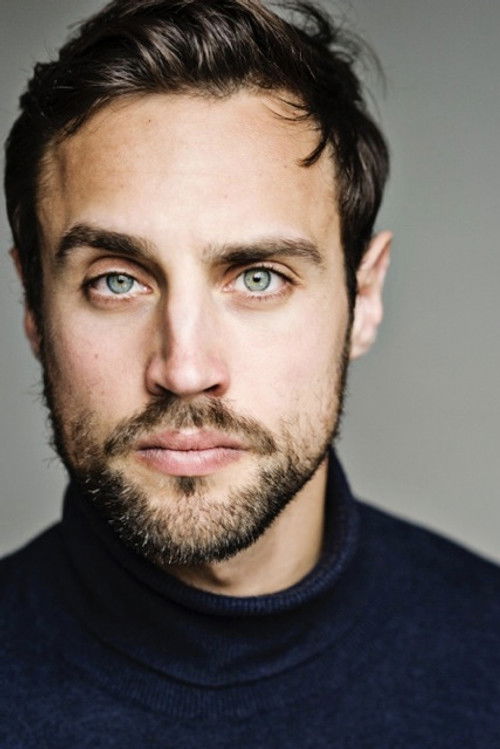 Christian Kinde as Tom