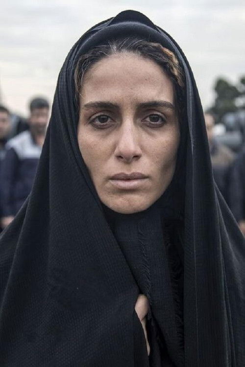 Raha Khodayari as Leila