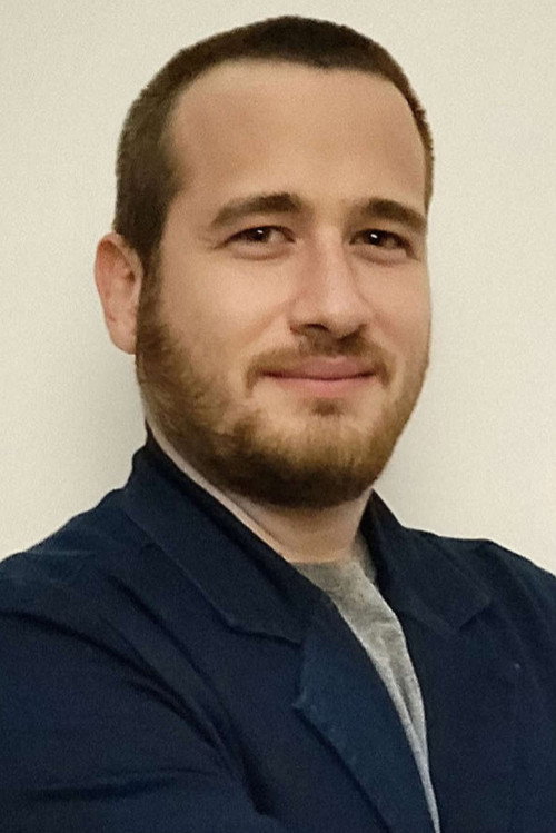 Guilherme Vieira as Zaki