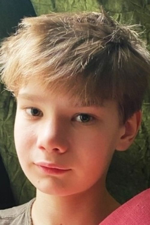 Romain Villedieu as Dimitri child