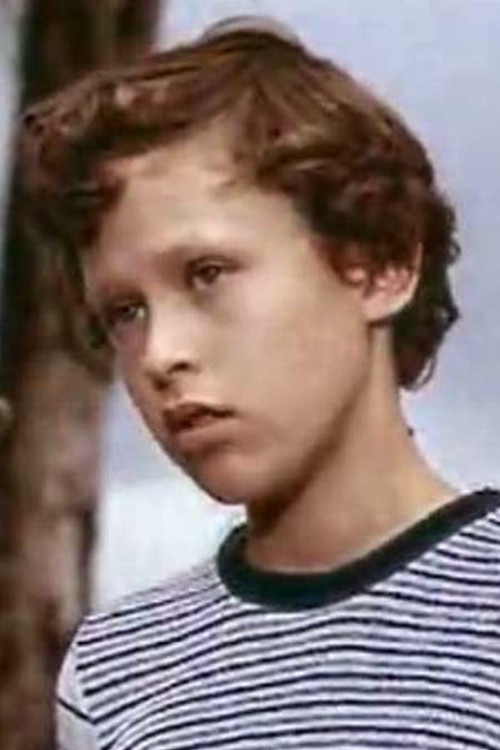 Maxim Shirokov as Дима Мурашкин