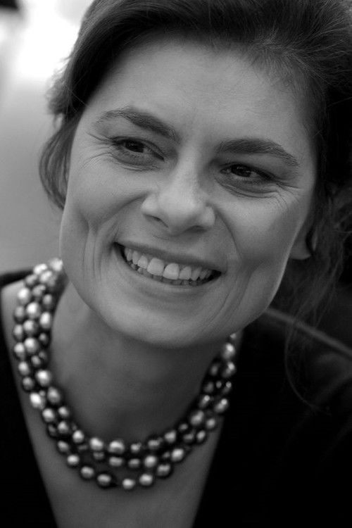 Sarah Wiener as Mamsell