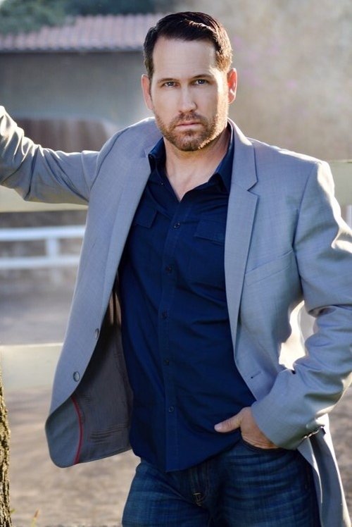 Darren Melton as Street Thug (uncredited)