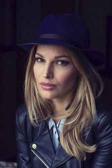 Petra Svoboda as Danka