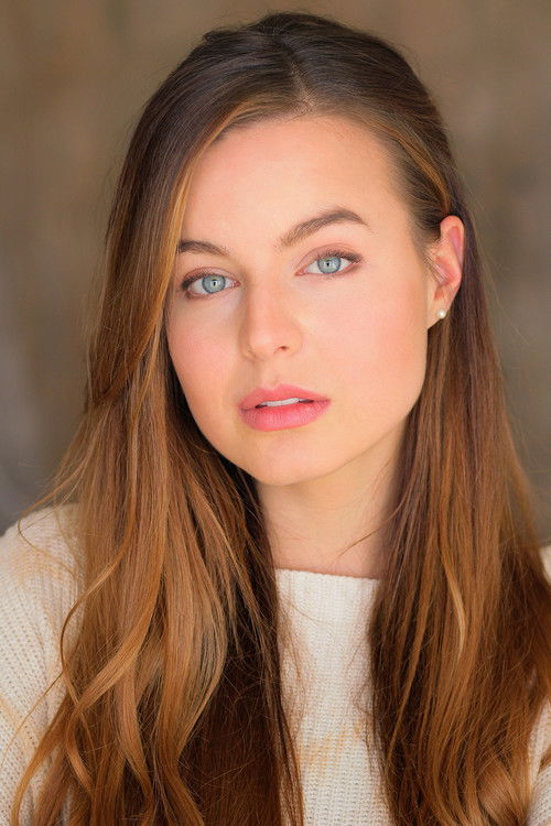 Alina Tamara as Saskia Steinfeld