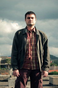 Efe Aydal as İkizler