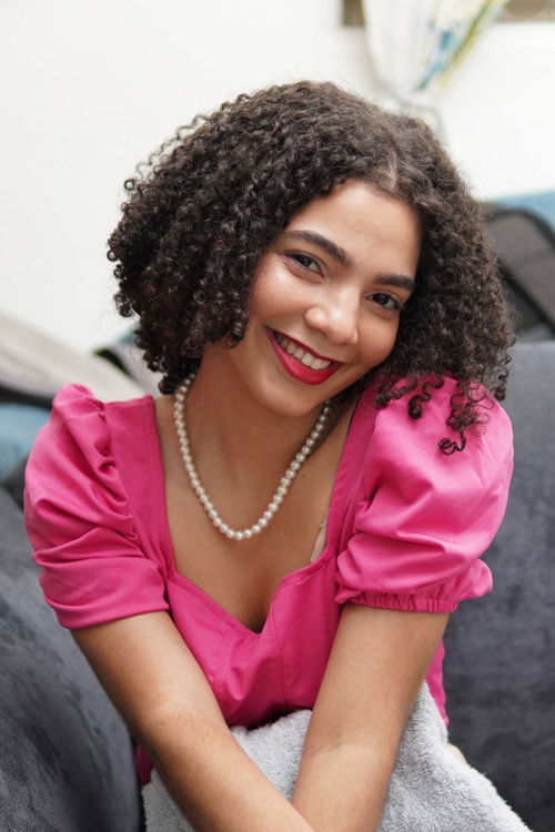 Isabela Sosa as Brenda