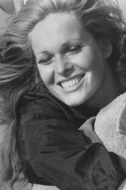 Sherry Bain as Eve Granger