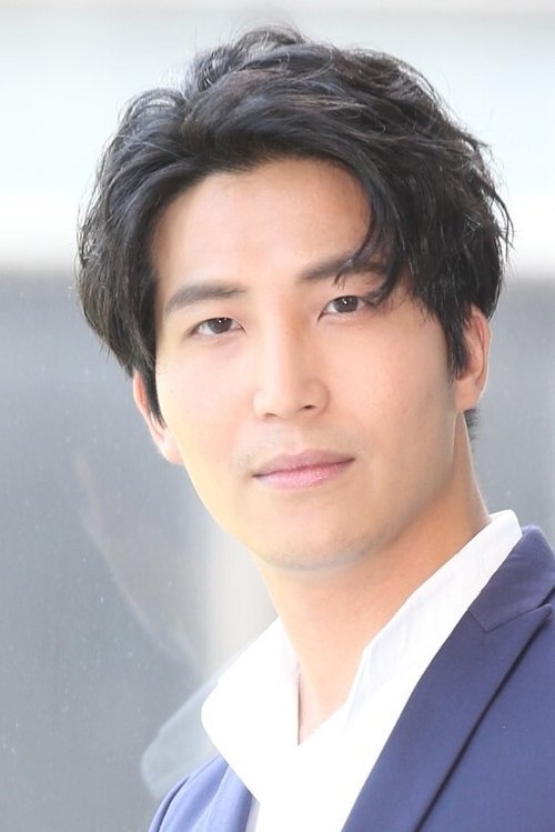 Luke Wu as News Conference Male Star