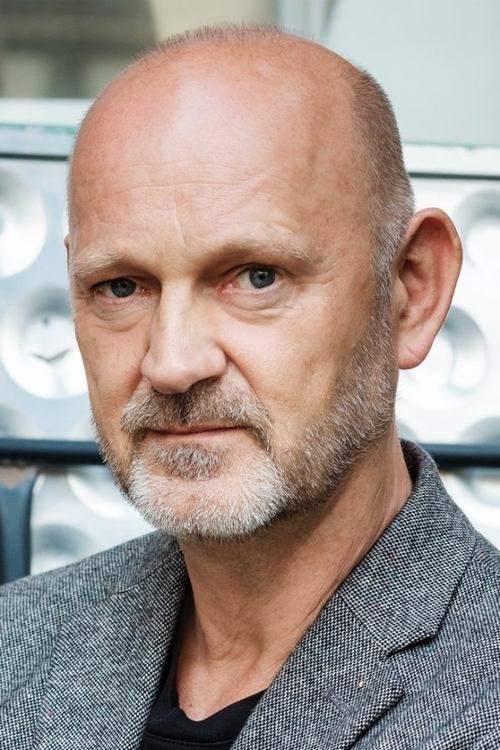 Kristian Nekrasov as Dr. Johann Kisch