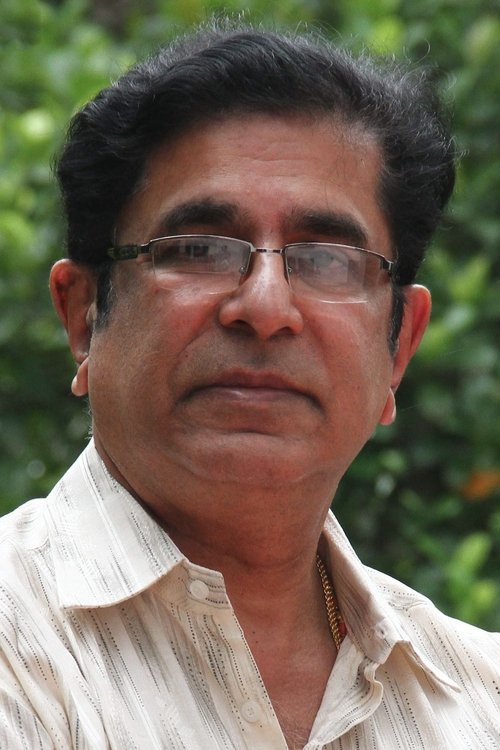 Captain Raju as Pavanayi