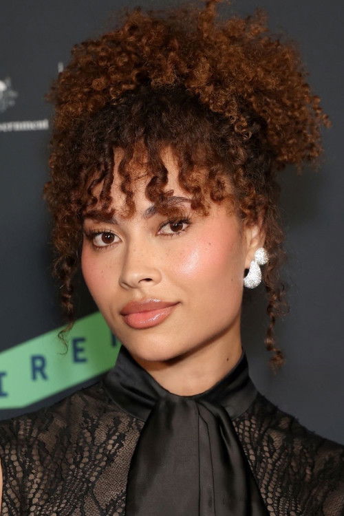 Rainbow Wedell as Ruksy Tevala