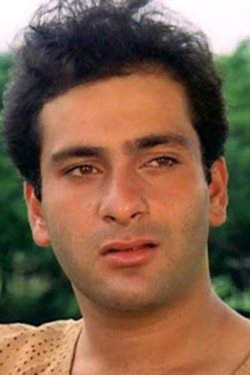 Rajiv Kapoor as Vikram Saxena