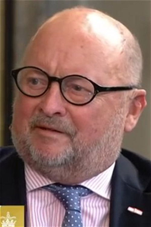 Peter Thygesen as Royal Kommentator