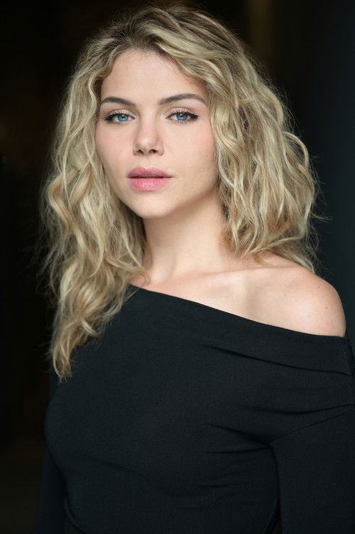 Laura Paolillo as Medusa