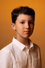 Raphael Brottier as Yannis Varda