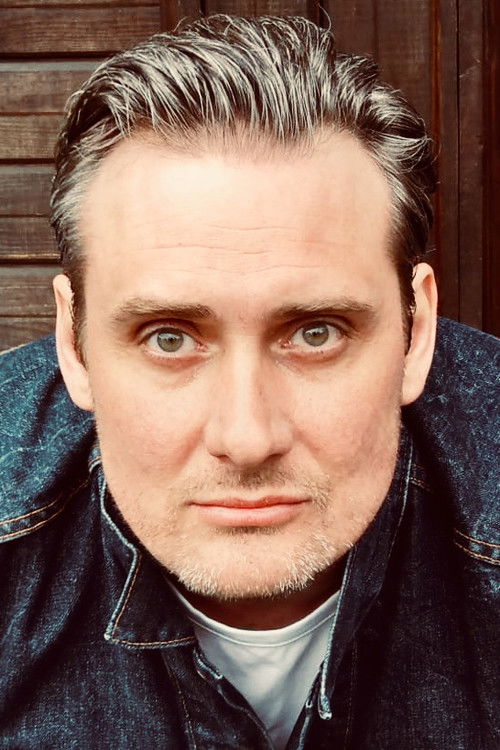 Aleksandr Khatnikov as Якорев