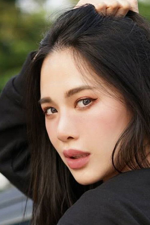 Atthama Chiwanitchaphan as Bowie