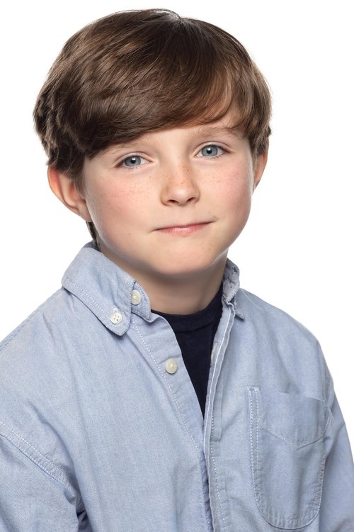 Lincoln MacNeil as Tanner Johnson